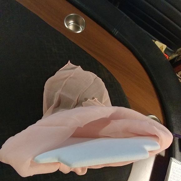 Scarf, Peach chiffon-like material - Picture 3 of 4